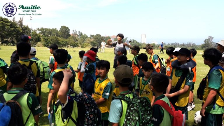Trại hè bóng đá tại Amitie Sports Club